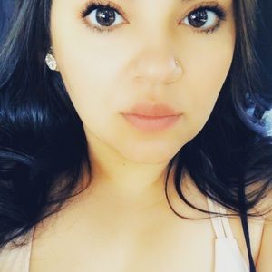 Meet your Posher, Myra